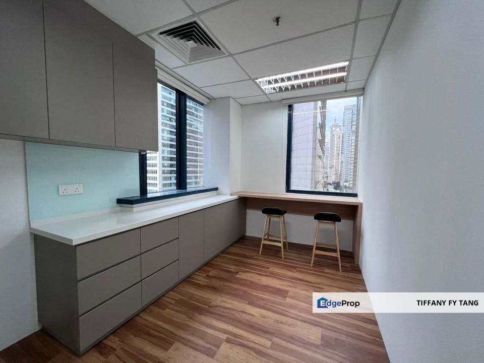 Fully Fitted - 2000 sft Office @UOA Centre KLCC, Kuala Lumpur, KLCC