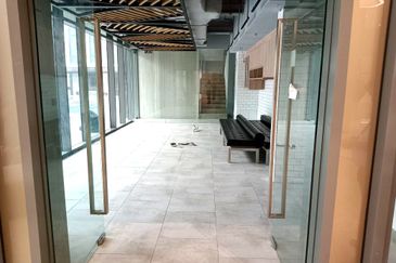 Menara AIA Sentral (formerly Menara Standard Chartered)