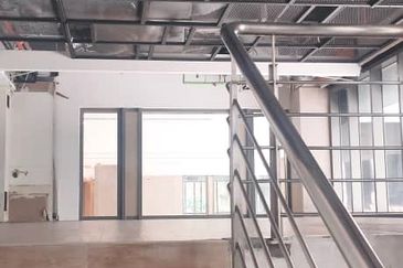 Menara AIA Sentral (formerly Menara Standard Chartered)