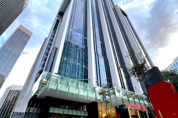 Menara AIA Sentral (formerly Menara Standard Chartered)