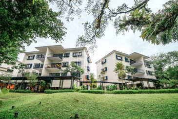 Rare Unique Restaurant at Taman Tunku 