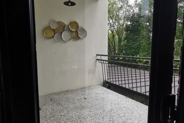 Rare Unique Restaurant at Taman Tunku 