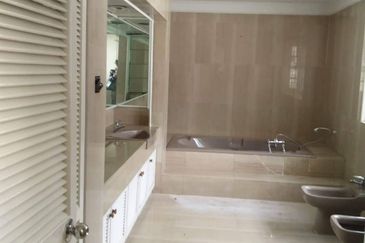 Private Pool Ampang Hilir Bungalow For Rent