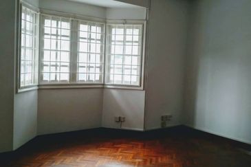 Private Pool Ampang Hilir Bungalow For Rent