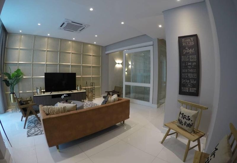 East Residence @ KLGCC