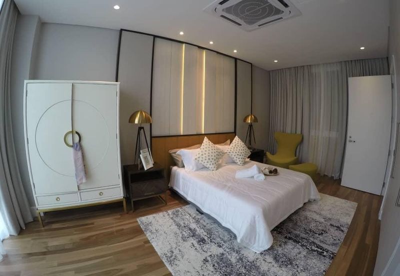 East Residence @ KLGCC