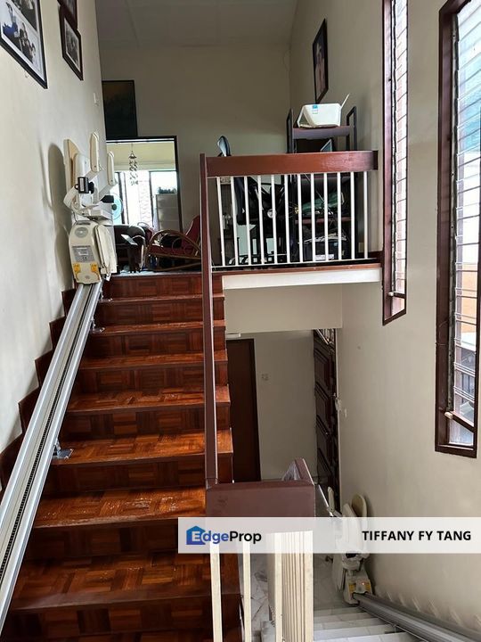 Lovely 2.5 storey Spacious Damansara Heights Bungalow , Kuala Lumpur, Damansara Heights