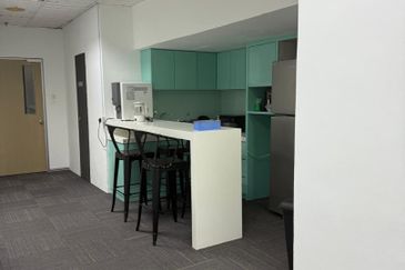 Menara HLX (formerly Menara HLA)