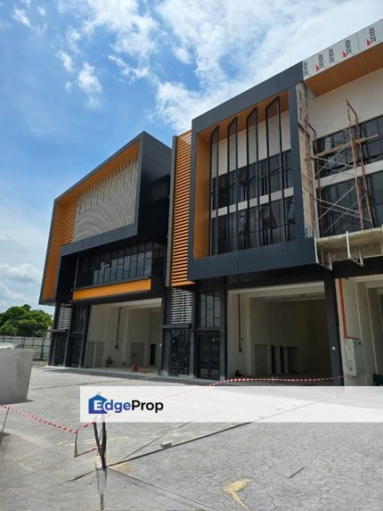 Klang, South Meru Industrial Park. 2 1/2 Storey Link Factory , Selangor, Klang