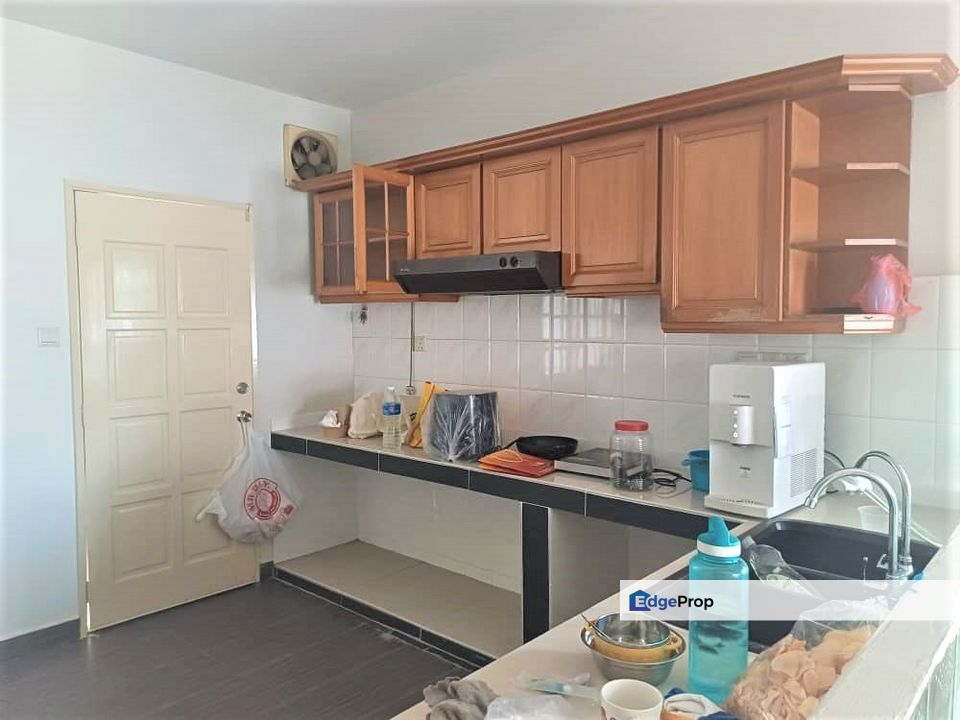 Section 19, Petaling Jaya. Semi Detached. FREEHOLD, Selangor, Petaling Jaya