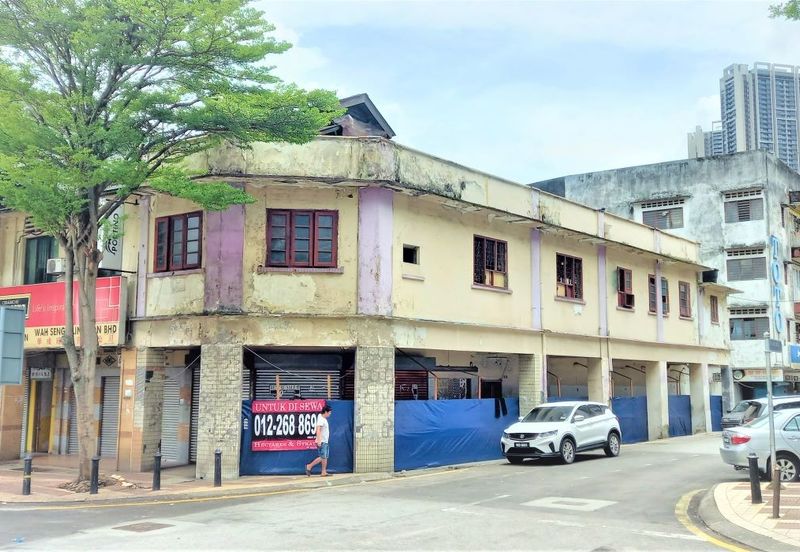 Corner Unit 2 Storey Shop