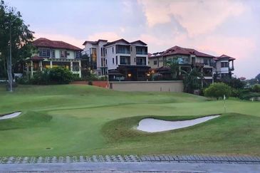 Tropicana Golf & Country Resort