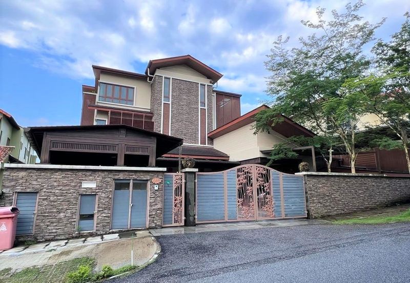 Tropicana Golf & Country Resort