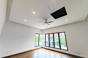 Lukisan @ Alam Impian