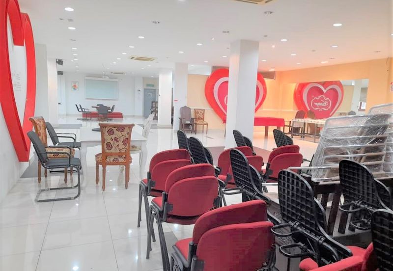 Section 13 (Seksyen 13)