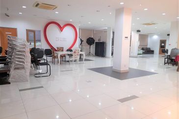 Section 13 (Seksyen 13)