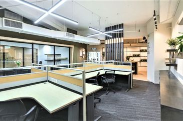 Section 13 (Seksyen 13)