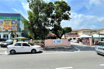 Jalan Bukit Kuda