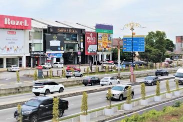 Jalan Bukit Kuda