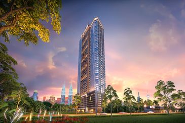 KLCC Luxury Hotel Residence, 60 metres to MRT Station, Fully Furnished with Jacuzzi