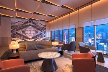 KLCC Luxury Hotel Residence, 60 metres to MRT Station, Fully Furnished with Jacuzzi