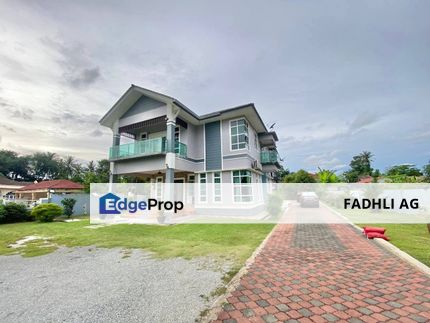 Double Storey Bungalow with Spacious land near Istana Negeri Kelantan, Kelantan, Kota Bharu