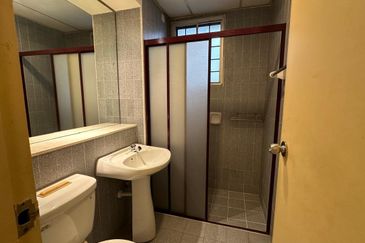 Impiana on the Waterfront