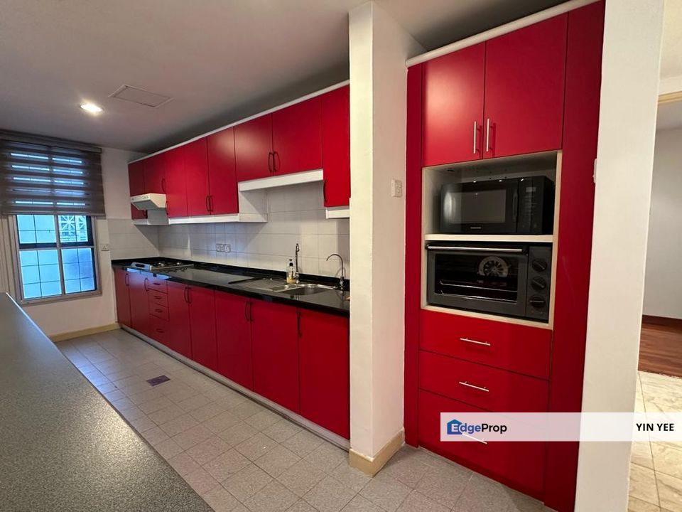 Impiana On The Waterfront: Spacious Home with Stunning Lake Views, Selangor, Ampang