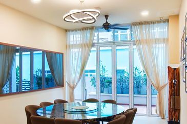 🏡 Rare Gem in GreenView Heights, Taman Yarl – Fully Extended & Impeccably Maintained! 🌿