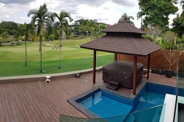Tropicana Golf & Country Resort