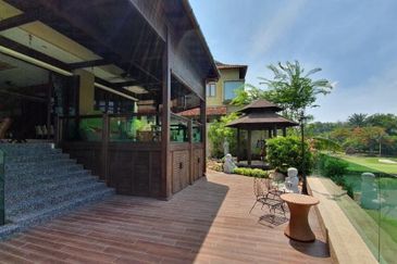 Tropicana Golf & Country Resort