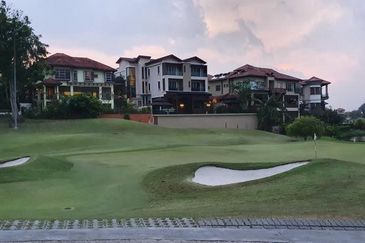 Tropicana Golf & Country Resort