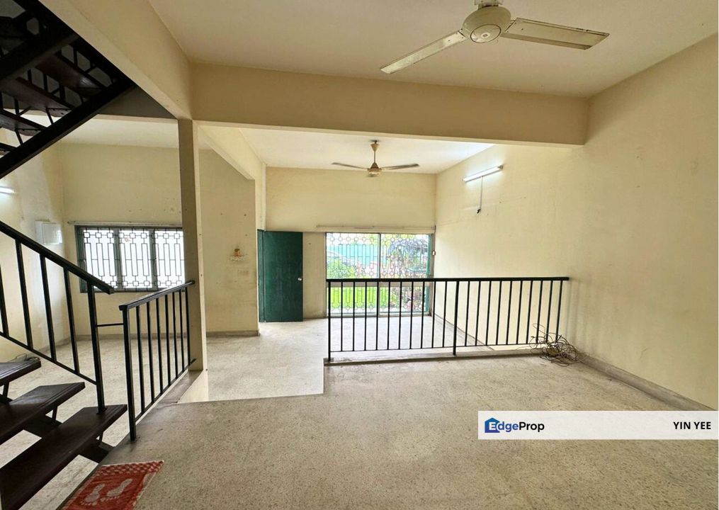 Rare original 2-storey home in SS2 Sea Park – a prime spot with excellent potential to design and build the dream home you and your family will love., Selangor, Petaling Jaya