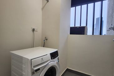 Residensi Solaris Parq