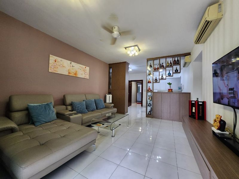 3 Bedrooms fully furnished for rent, Kuala Lumpur, Mont Kiara