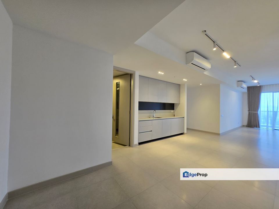 Renovated partial furnished for sale, Kuala Lumpur, Mont Kiara