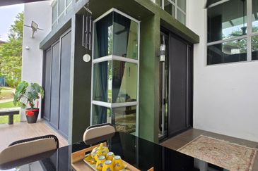 Symphony Hills Schumann