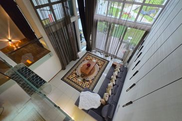 Symphony Hills Schumann