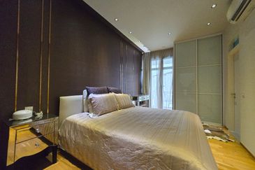 Symphony Hills Schumann