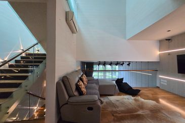 Symphony Hills Schumann