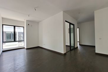 Reesia Elmina Garden