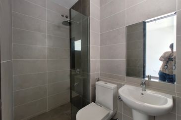 Reesia Elmina Garden