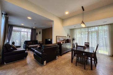 Changkat Kiara Surya