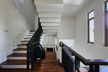 Changkat Kiara Surya