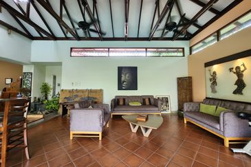 Changkat Kiara Surya