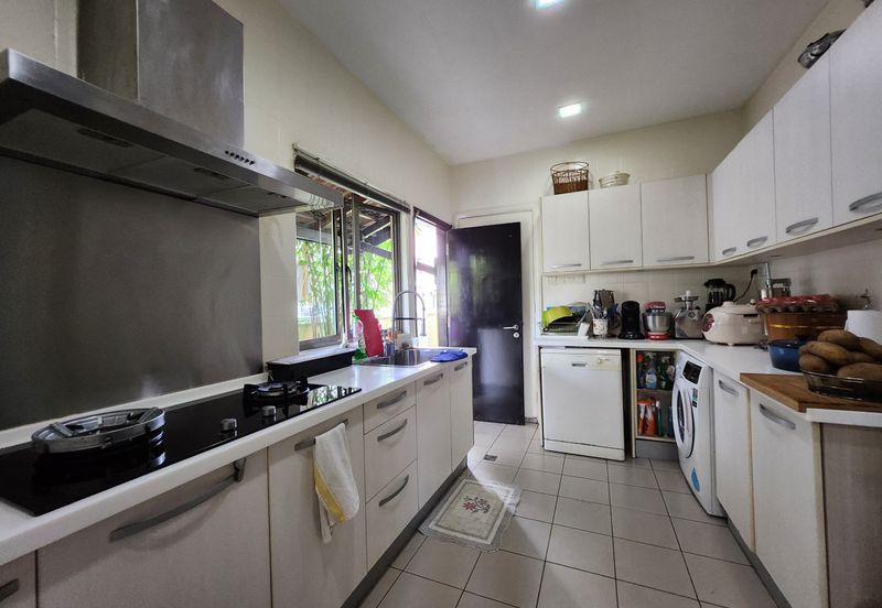 Changkat Kiara Surya