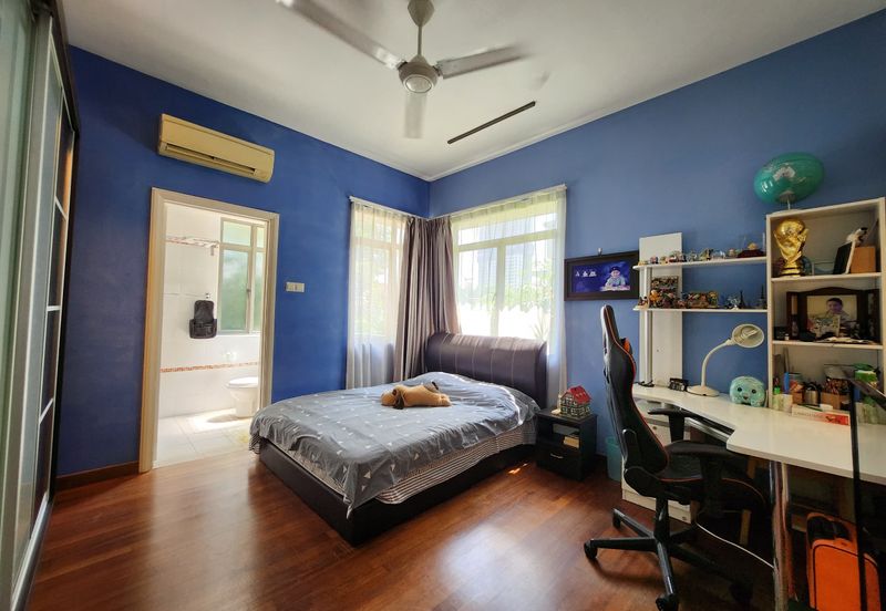 Changkat Kiara Surya