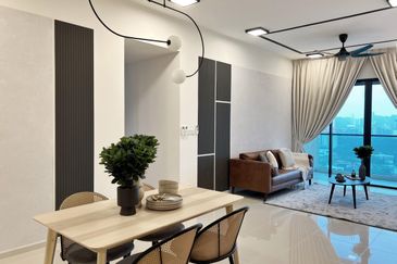 Residensi Solaris Parq