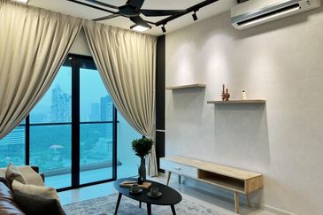 Residensi Solaris Parq