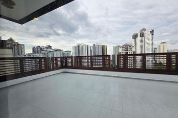 Arcoris Residences